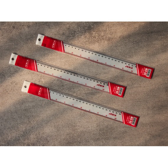 

(4 Piece) Penggaris 30 Cm Plastik
