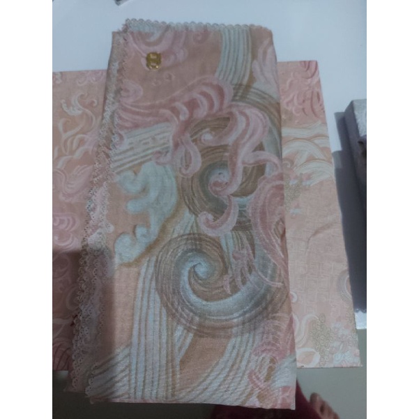 Buttonscarves wave peach