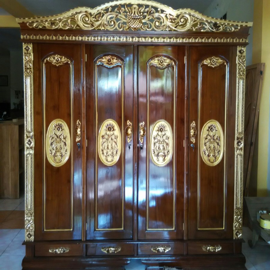 Lemari Pakai kayu Jati Ukir Jepara 4pintu Rahwana