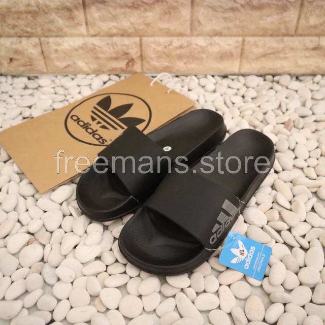 SANDAL PRIA ADIDAS WANITA HANG OUT SLOP CLASSIC FLOP FLIP SLIDE SELOP TERBARU FLAT KASUAL GRADE ORI