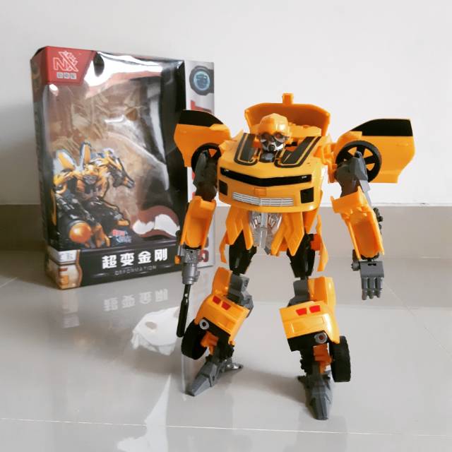 Mainan Robot Transformers Bumblebee Demormed Figure Mobil Anak Edukasi