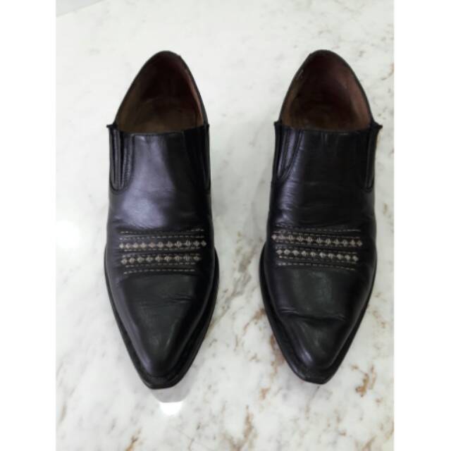 Preloved Guess Boots Woman Shoes Georges Marciano ; Sepatu Boots wanita Guess