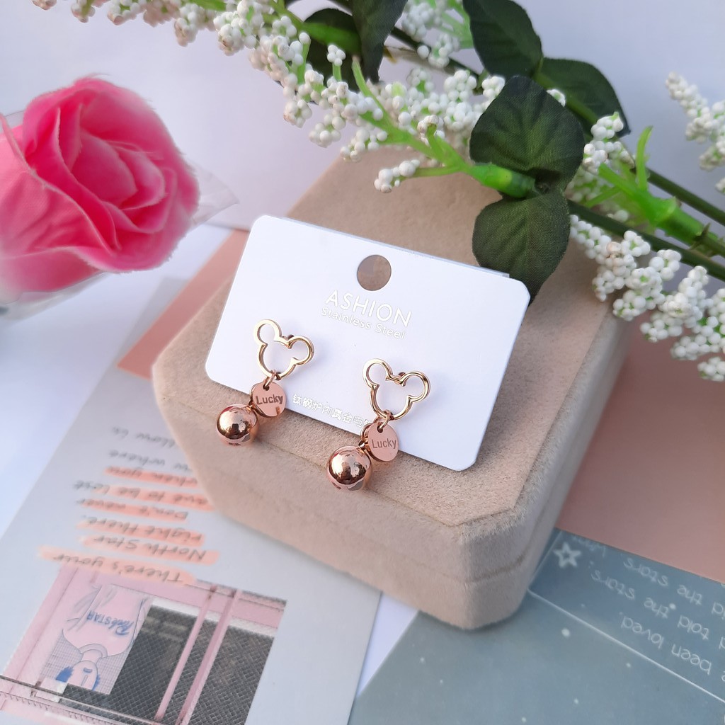 Anting Tusuk Titanium Mickey Lucky Dengan Bandul Tersedia Warna Rose Gold, Gold, dan Silver