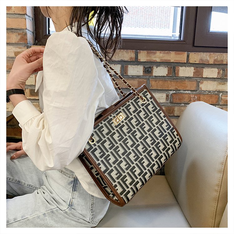 ( 2PC 1KG ) GTBI998878339 New Arrival  !!!  Tas Selempang Wanita Import  Premium Terbaru+WALLET