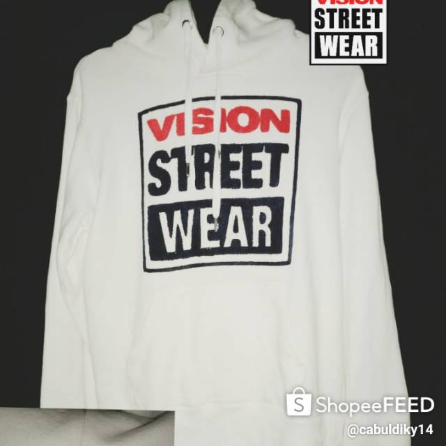 Original wearing. Vision Street Wear футболка с кедами.