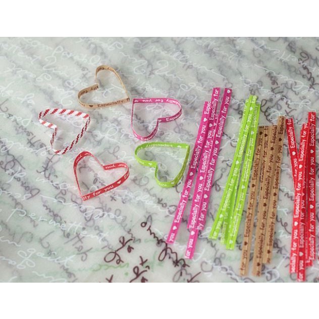 

100 pcs Pita Kawat Wire Pengait Plastik Packaging Cookies Kue Souvenir Especially