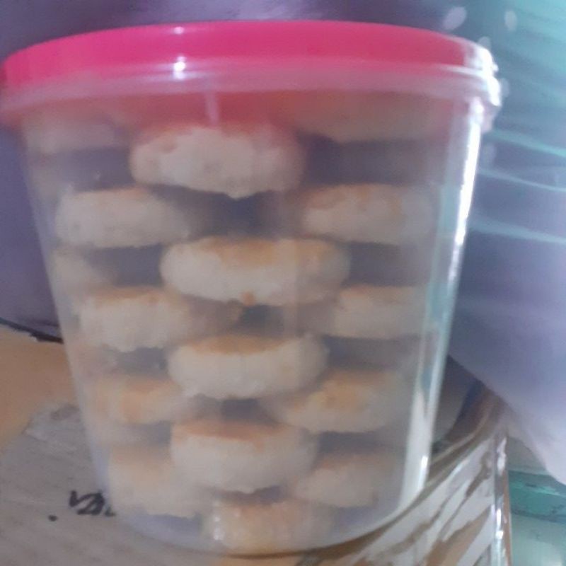 

KUE KACANG JEMBER RENYAH