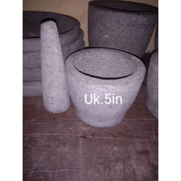 lesung batu polos/biasa