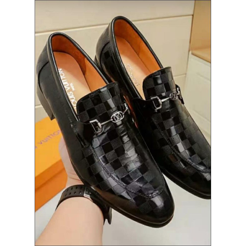 SEPATU PANTOFEL PRIA LV MIRROR QUALITY / PF 05