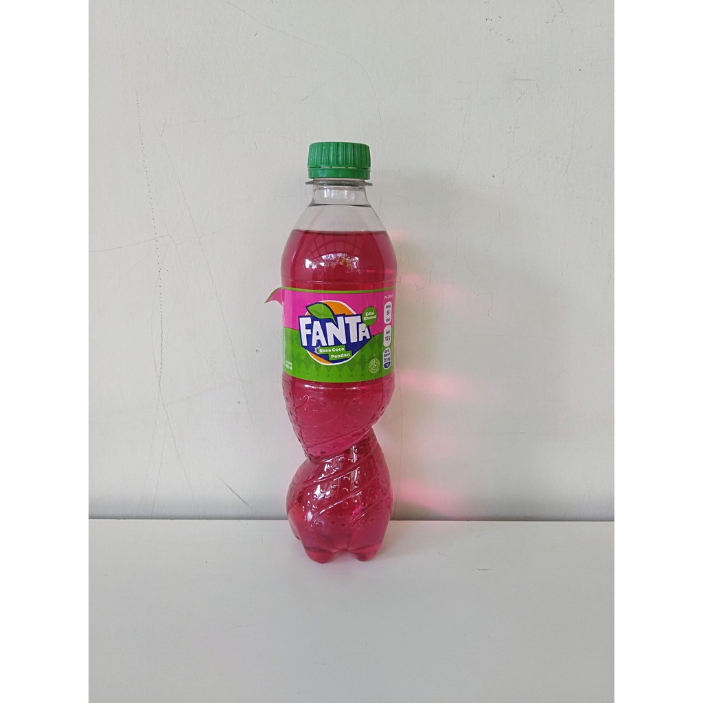 

Fanta Minuman Berkarbonasi 390 ml