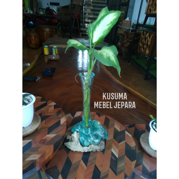 Vas Bunga Unik Kaca Tiup Kayu Jati Korosi (Tinggi 40cm)