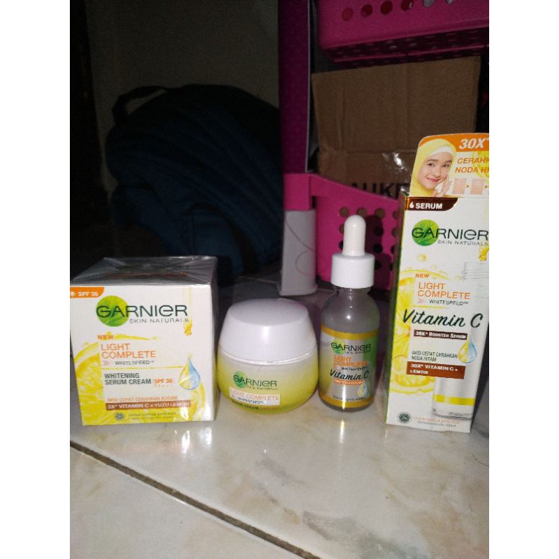 2 Garnier Vitamin C 30X Booster Serum 30ml & 2 White Speed Yuzu Whitening Serum Cream SPF 36 50ml