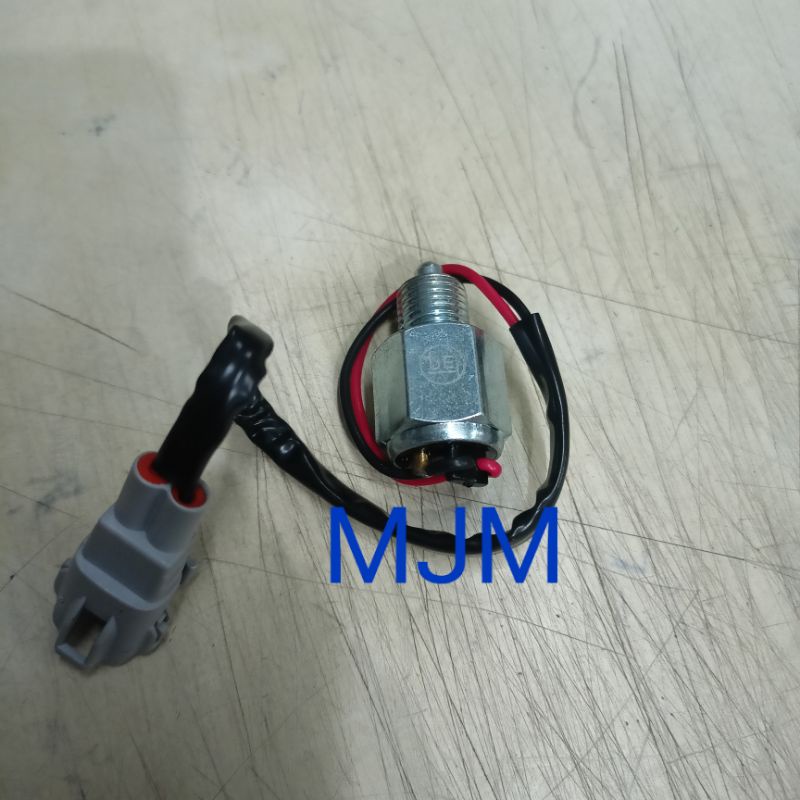 Switch Mundur/Switch Atret AVANZA