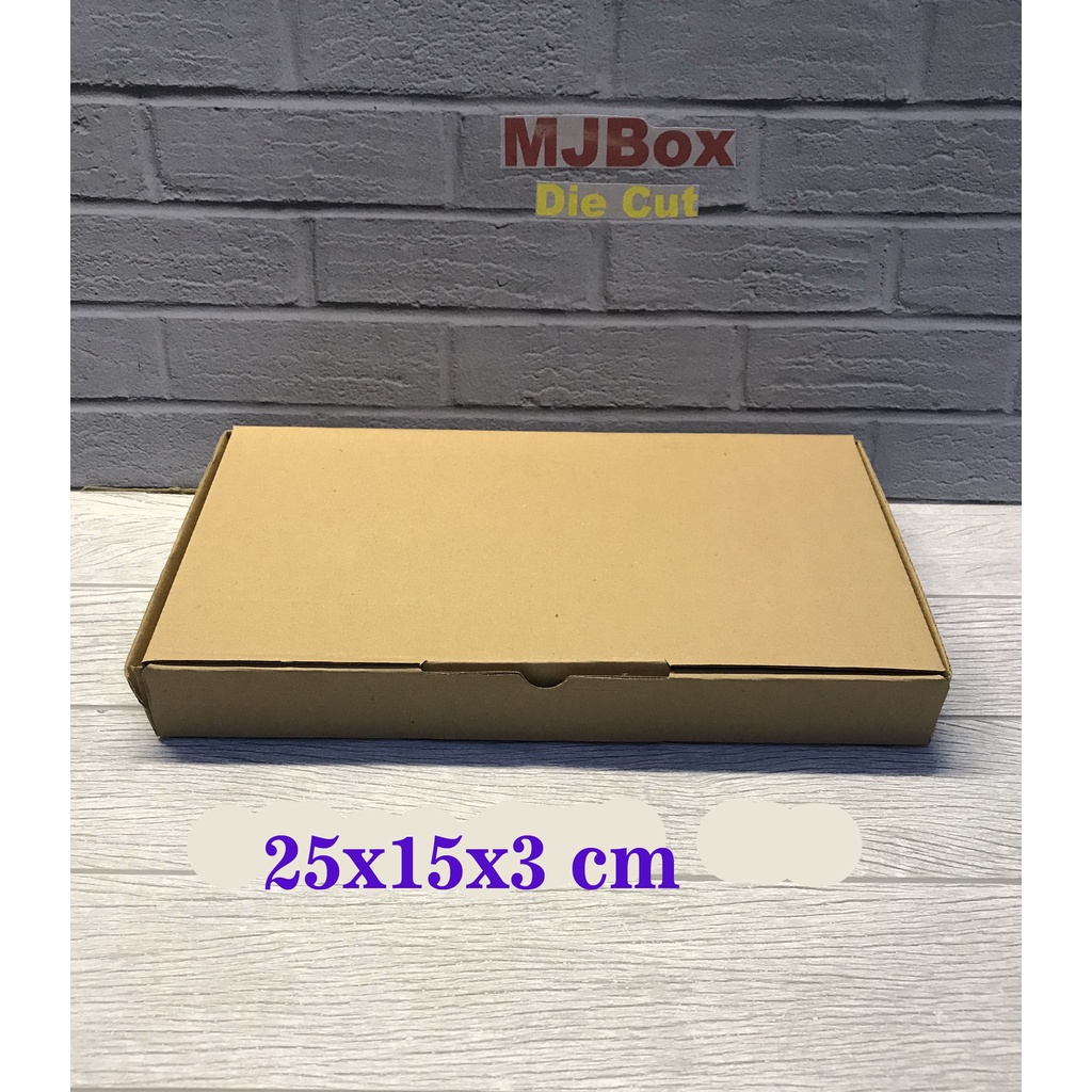 

kardus Uk. 25x15x3 cm.......Kardus karton model box Pizza