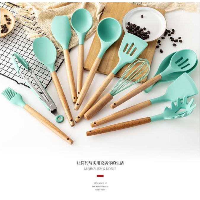 Alat Masak Set Kitchen Set Peralatan Masak 12pcs Bahan Kayu Silicon Anti Leleh Spatula Sutil
