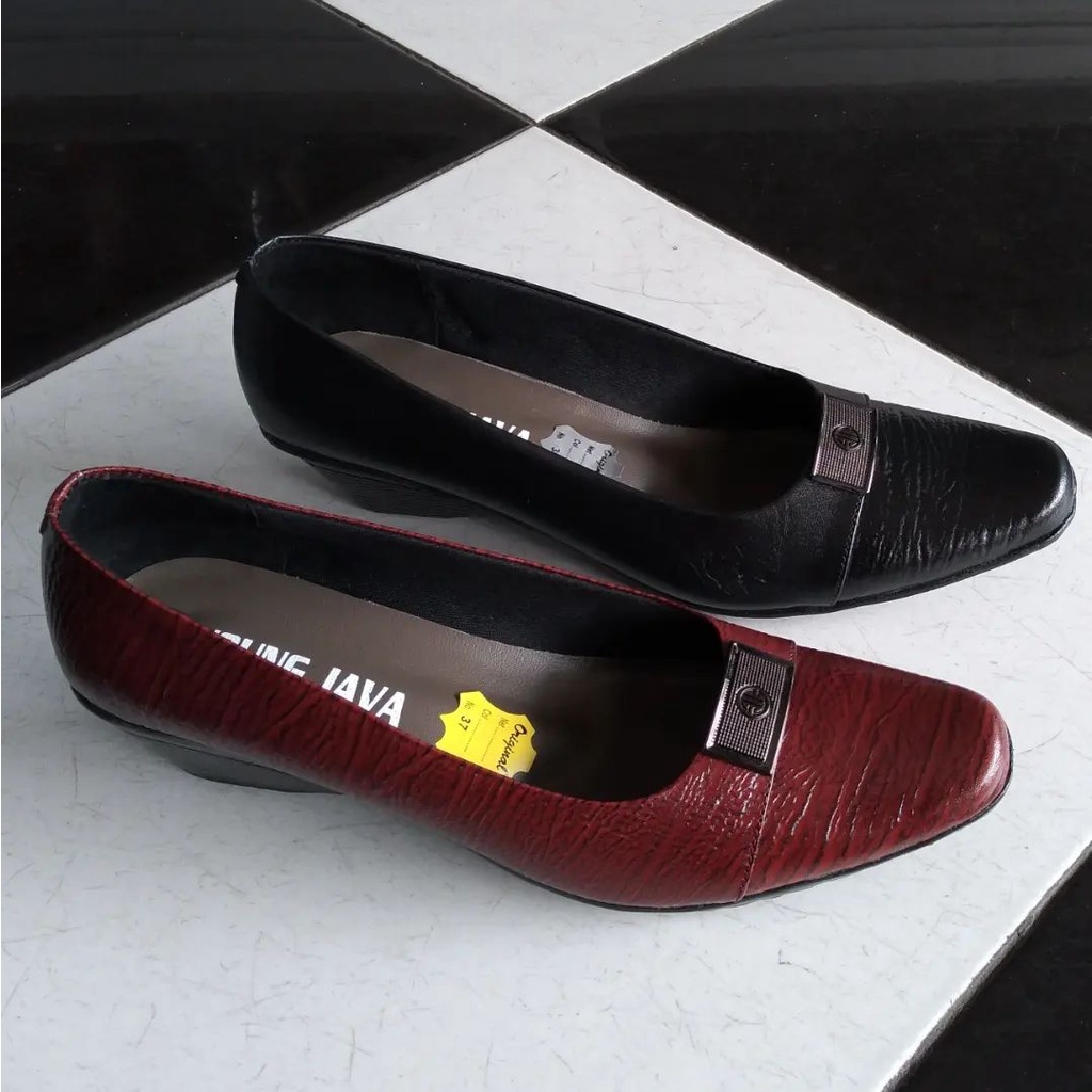 Sepatu Loafer Kulit Wanita -  SPW08