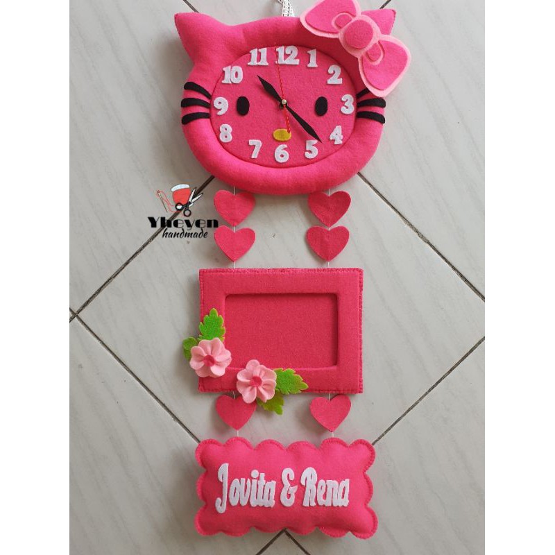 Jam dinding karakter,hanging door,hiasan dinding,jam dinding murah,jam dinding hello kitty