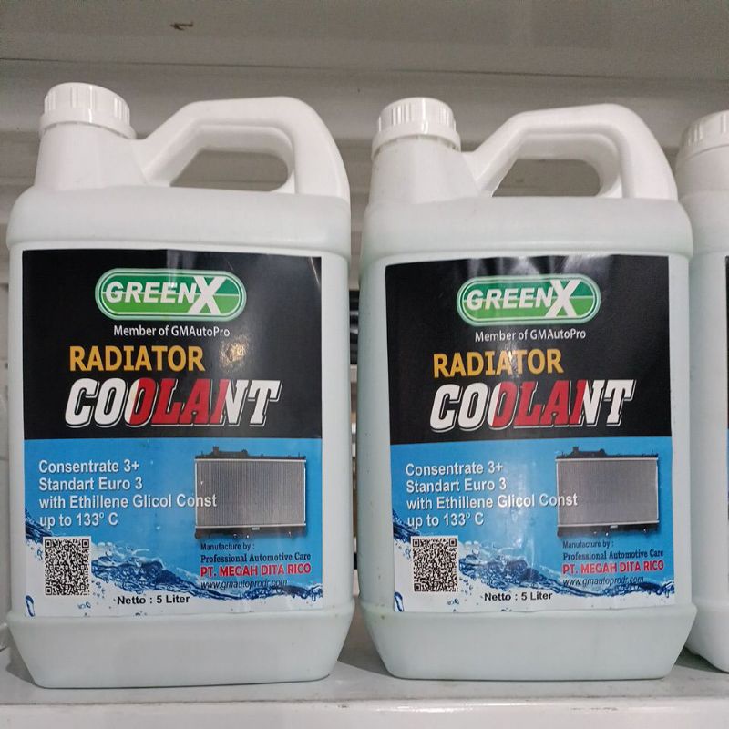 AIR RADIATOR COOLANT 5L WARNA HIJAU MOBIL & MOTOR