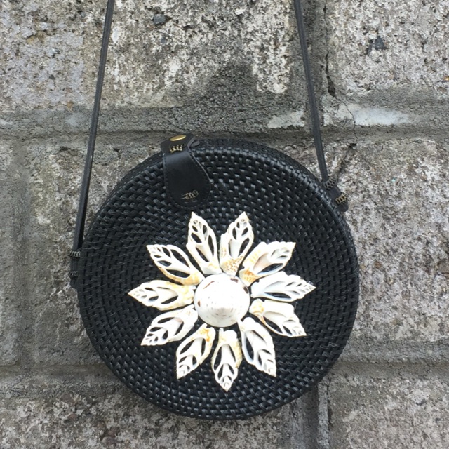 Terbaru Tas Rotan Hias Kerang Size 20cm