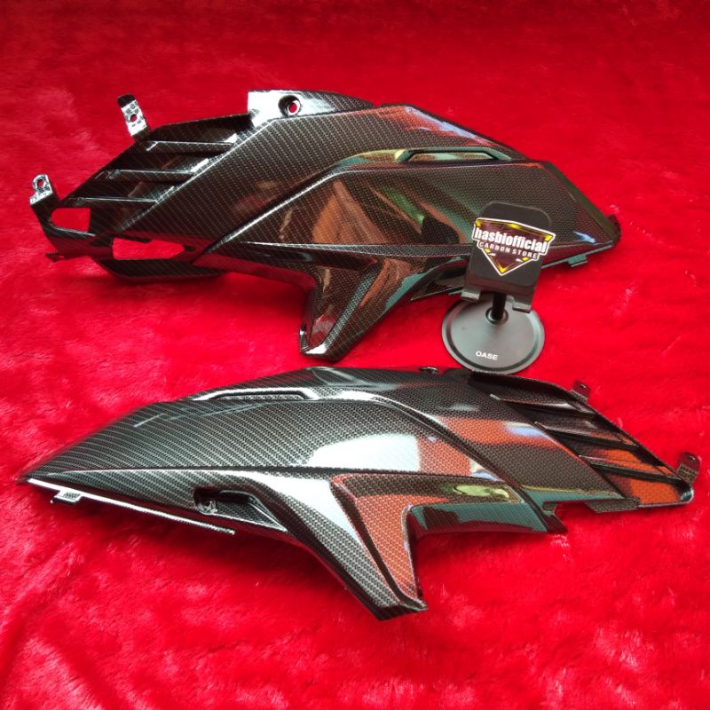 COVER SAMBUNGAN BODY KECIL DAN COVER TANK TUTUP MESIN VARIO TECHNO 110 KARBU LAMA OLD FULL CARBON