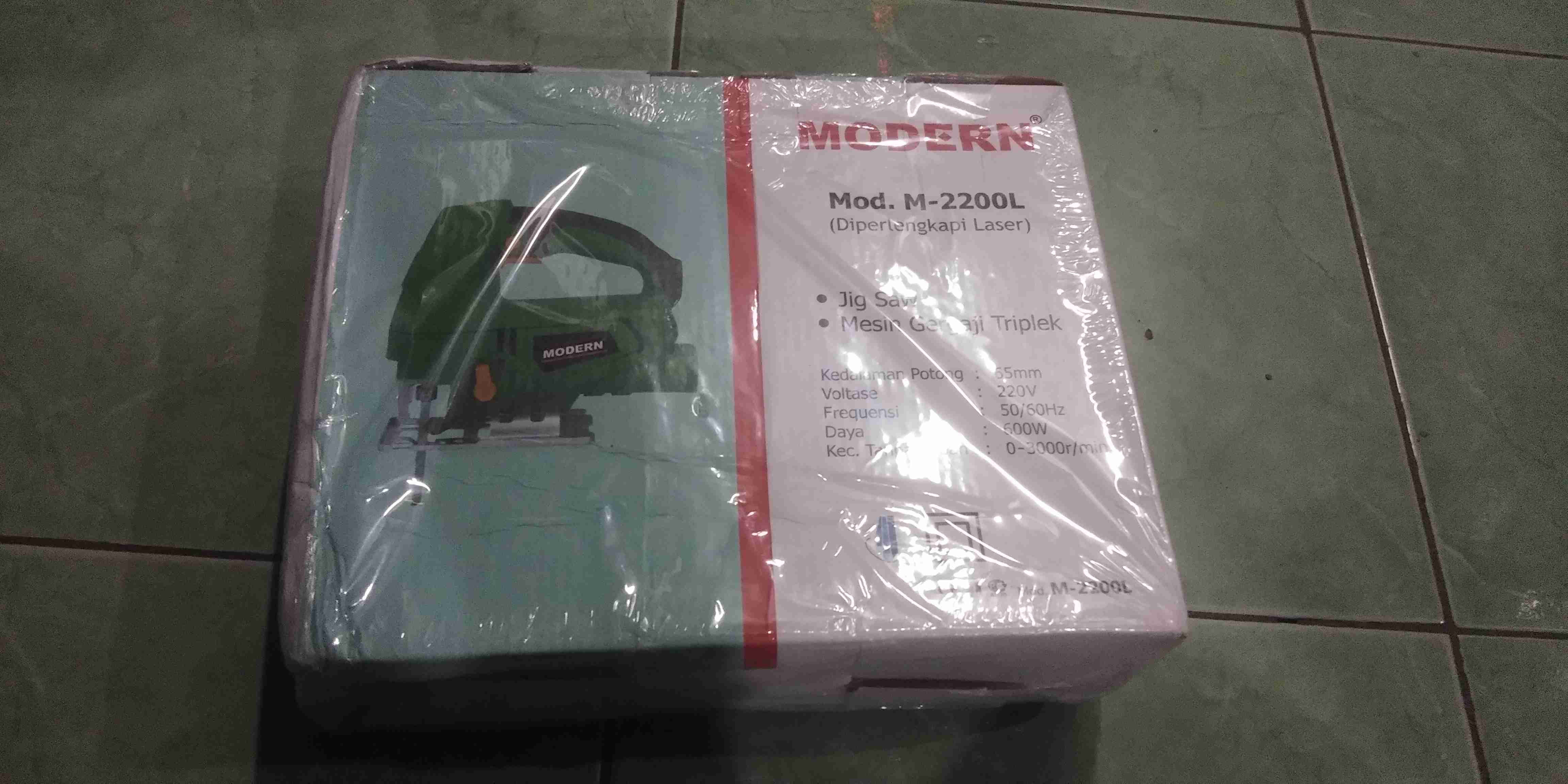 Modern M-2200l Mesin Jigsaw Laser Gergaji Triplek