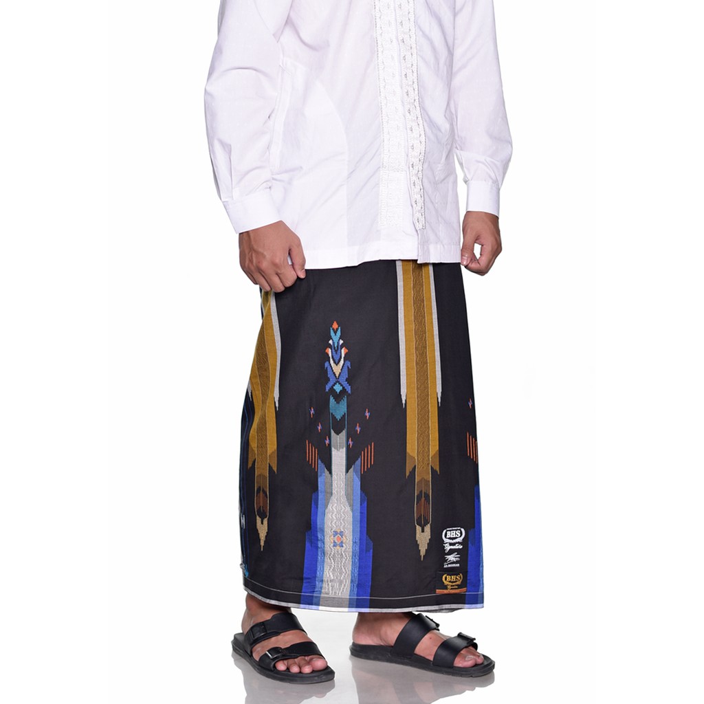 Sarung BHS Gold Signature motif SGC Hitam Biru