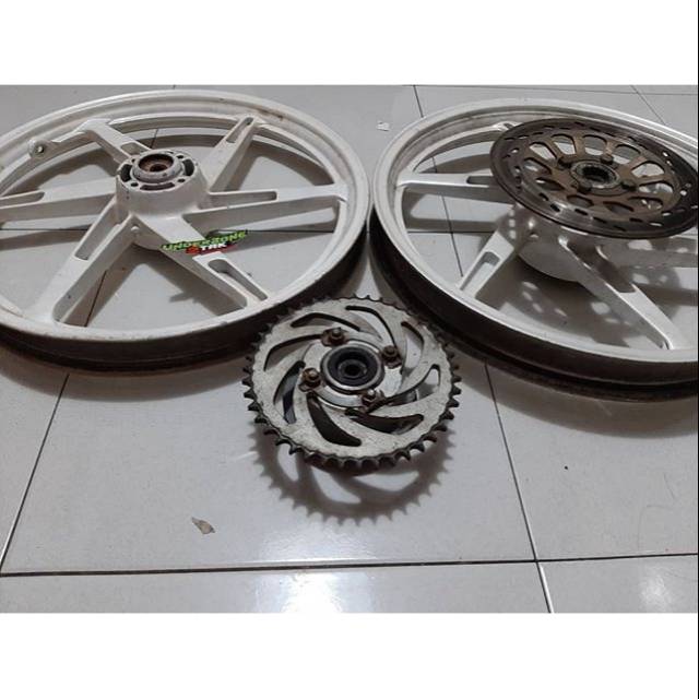 Velk Pelek Racing Suzuki Satria 2tak Hiu Lumba