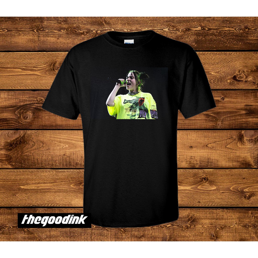 Kaos Billie Eilish - Billie Eilish Photo - Original Gildan T-shirt