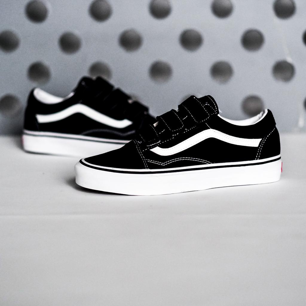 Sepatu Vans Old Skool Velcro Classic Black White Original