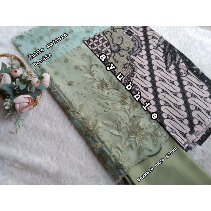 Kain Batik Jarik Set Kebaya Brokat Tile kebaya bridesmaid