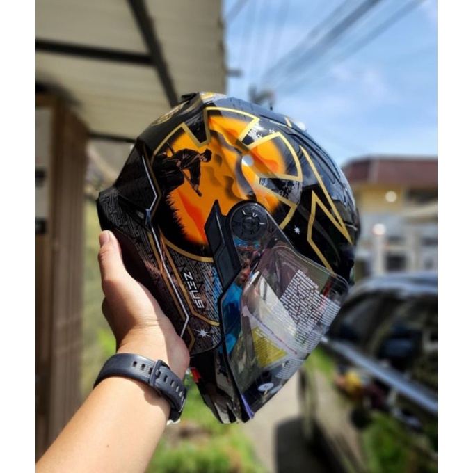 Zeus 613c BLK/AJ20 ORANGE Helm Harian Touring  Adventure Hitam Glossy