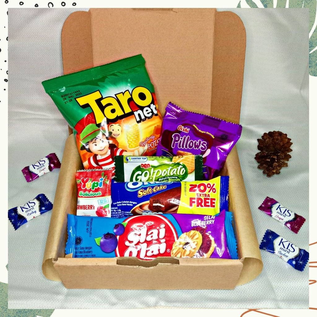 

SNACK BOX HAMPERS / HAMPERS SNACK GIFT BOX / GIFT BOX SNACK BOX MURAH / KADO BIRTHDAY / KADO WISUDA