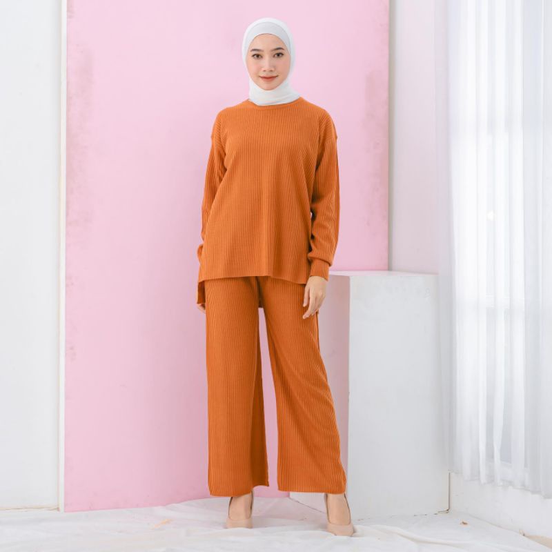 STELAN KNIT RAJUT By MISHA LABEL