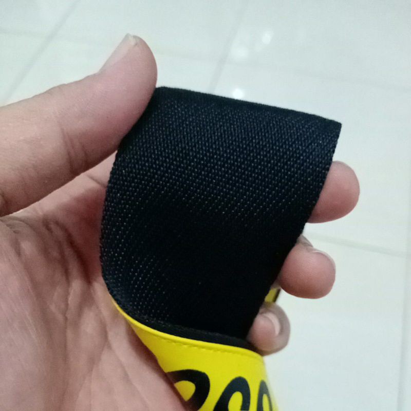 strap gitar police line