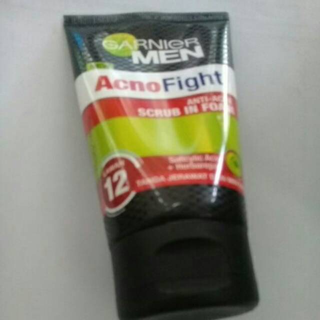 Garnier Men Acno Fight