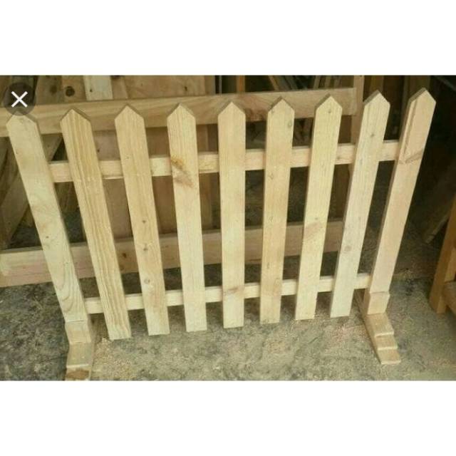 Pagar Kayu Jati Belanda