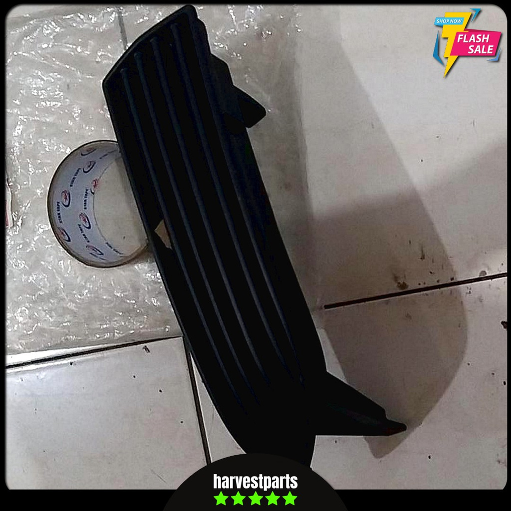 Cover Tutup Foglamp Kanan Toyota Vios Limo Gen 1