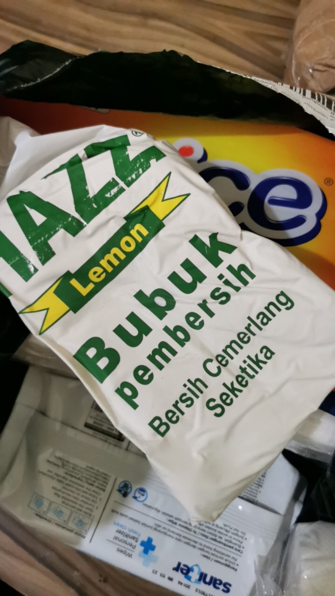 Hazz Bubuk Pembersih Lemon 700 Gram