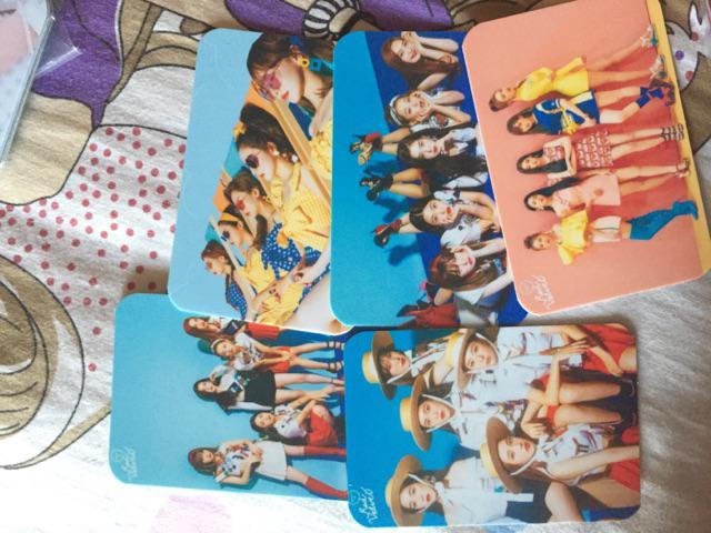 Red Velvet Magic Summer Photocard