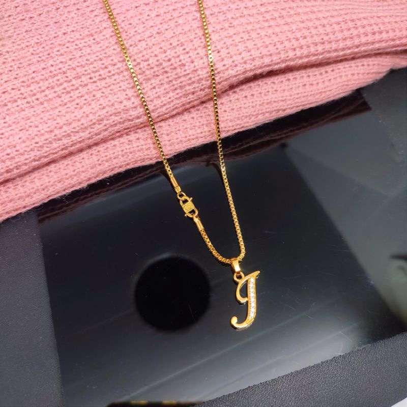 Kalung wanita huruf J  lapis emas awet anti karat