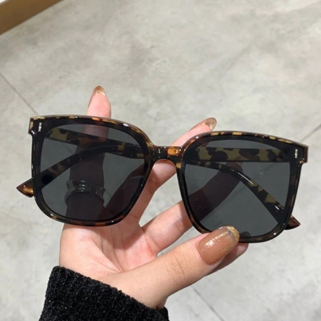 (COD) Kacamata Kotak Kacamata Hitam Korean Fashion Sunglassess Unisex ❤️❤️MALLSHOPPING❤️❤️
