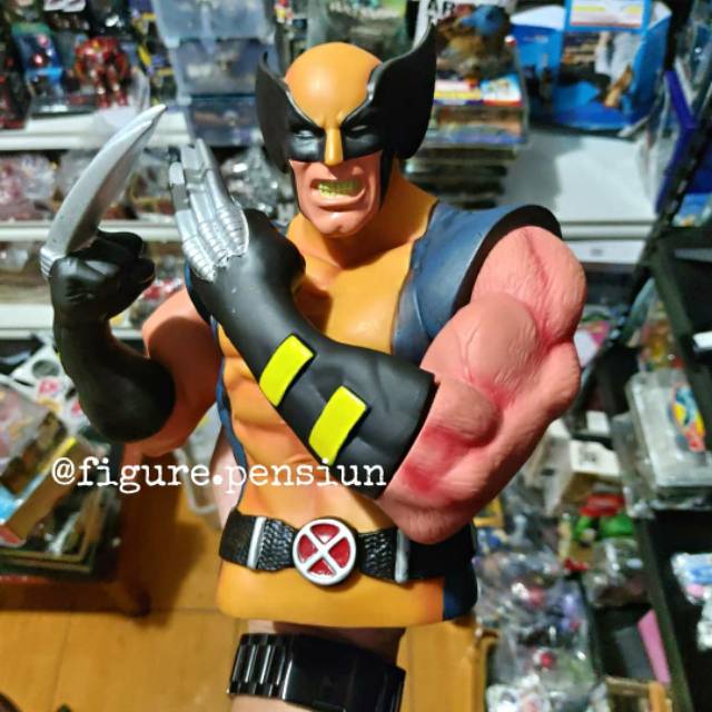 COIN BANK MARVEL X-MAN WOLVERINE CELENGAN FIGURE BUST