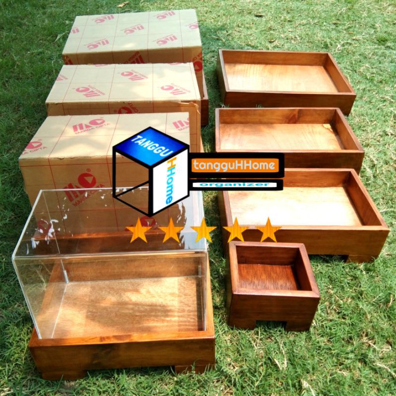 

Kotak hantaran atau seserahan akrilik isi 5 pcs fullsheet dengan ukuran berbeda bebas ongkir