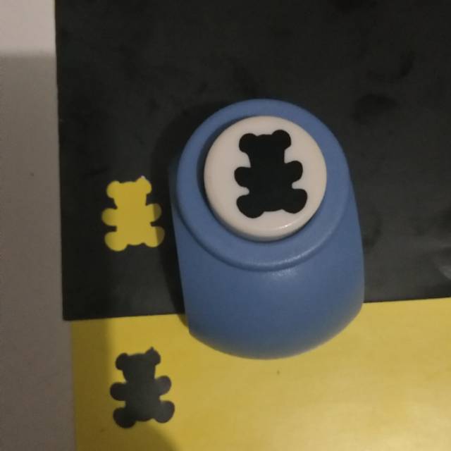 

M size paper punch