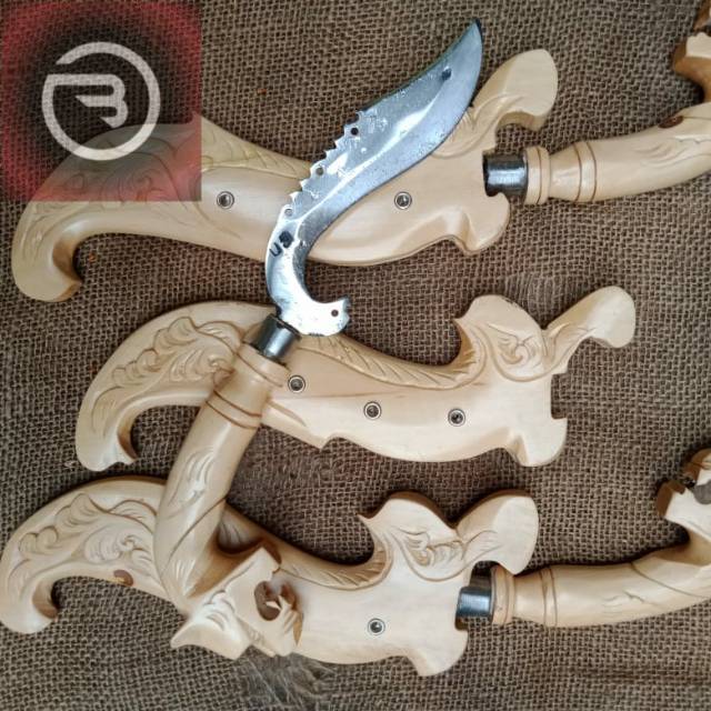 Kujang Baja Kayu Kopi Ukir