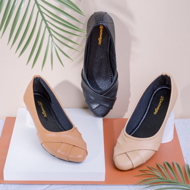 FLAT SHOES WANITA SOL KARET H15 37/44