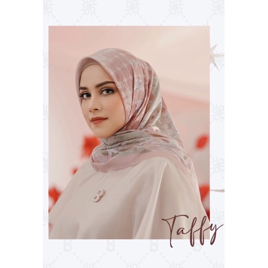 Buttonscarves The Xanadu Taffy