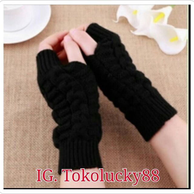 IMPORT MOLLAD Glove Fingerless Sarung tangan fingerless rajut wool Glove winter infinity