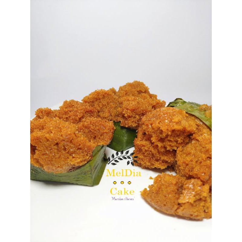 

Bolu Gula Merah Kukus Daun / Jajanan Pasar / Kue Basah / Kue Manis