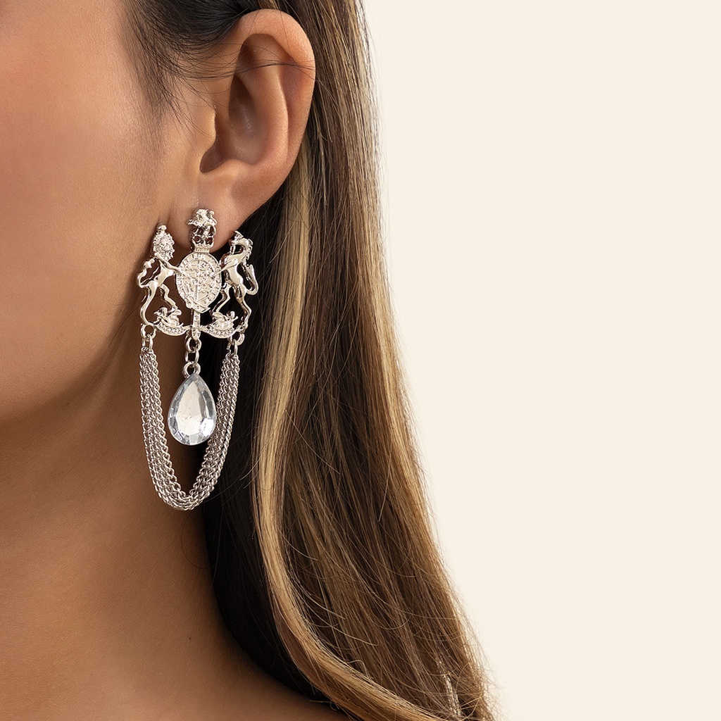 Hu Hu Hu Hu Hu Alat Bantu Pasang Kacamata♡ 1 Pasang Anting Stud Berlian Imitasi Gaya Klasik Untuk Wanita